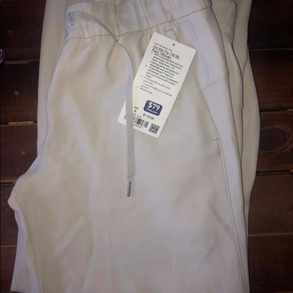 Lululemon OTF 7/8 WL Pants. NWT.